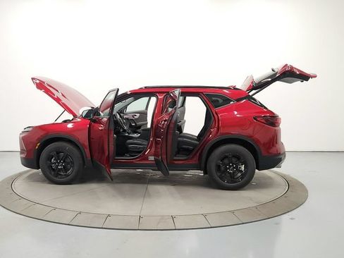 New 2026 Chevrolet Blazer LT w/ Convenience Package FWD image 12