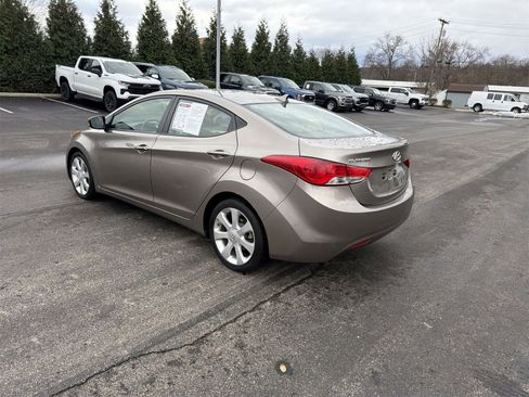 Used 2013 Hyundai Elantra Limited w/ Technology Pkg image 6