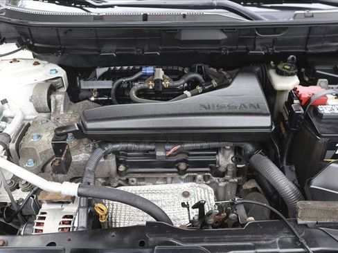 Used 2017 Nissan Rogue S AWD/4WD image 30