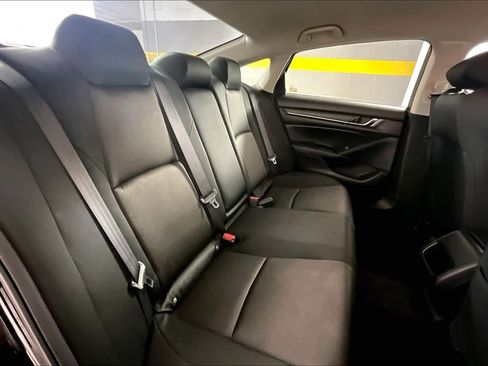 Used 2018 Honda Accord LX image 19