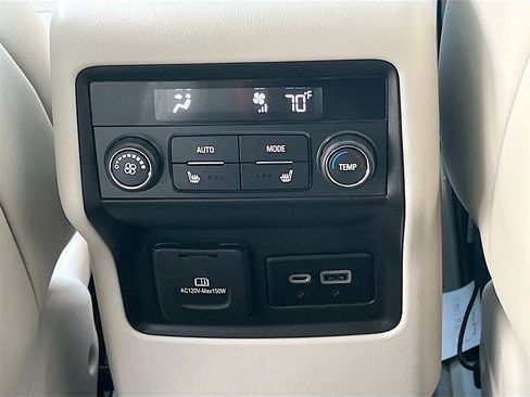 Used 2023 GMC Acadia Denali w/ Denali Ultimate Package image 28