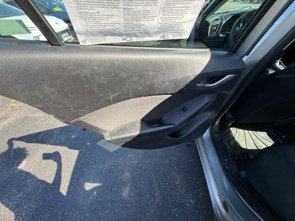 Used 2015 MAZDA MAZDA3 i Sport FWD image 25