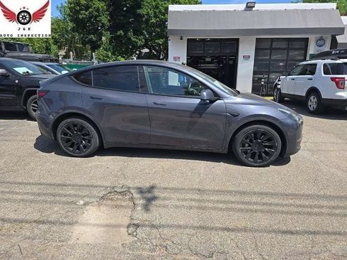 Used 2021 Tesla Model Y Long Range AWD/4WD image 4