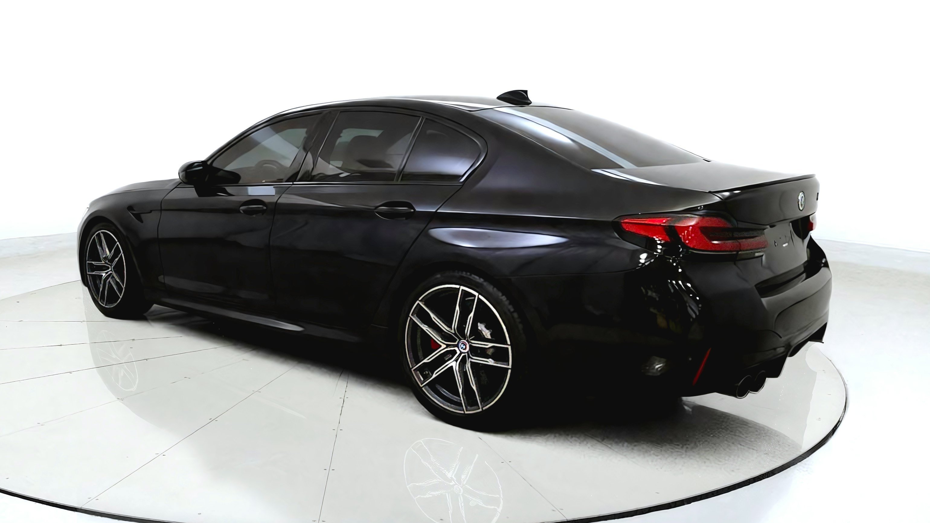 Used 2022 BMW M5 w/ Competition Package AWD/4WD image 5