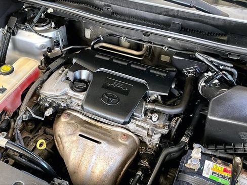 Used 2013 Toyota RAV4 XLE FWD image 28