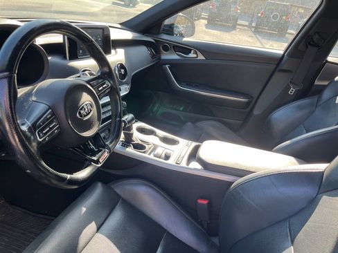 Used 2019 Kia Stinger GT image 8