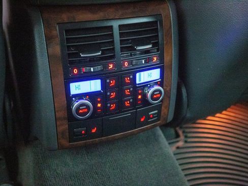 Used 2008 Volkswagen Touareg V10 TDI image 57