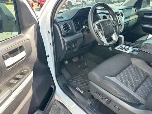 Used 2021 Toyota Tundra SR5 AWD/4WD image 13