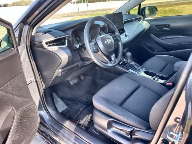 Used 2024 Toyota Corolla LE FWD image 3