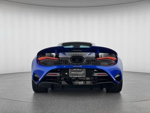 Used 2024 McLaren 750S Spider image 5