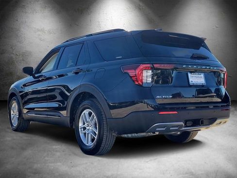 New 2026 Ford Explorer Active w/ Active Comfort Package image 4