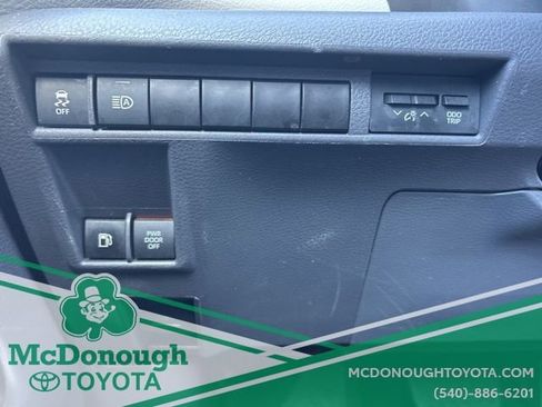 Certified 2024 Toyota Sienna XLE FWD image 13