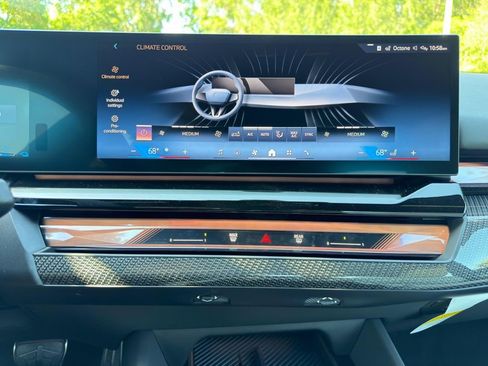 New 2027 BMW 550e xDrive AWD/4WD image 20