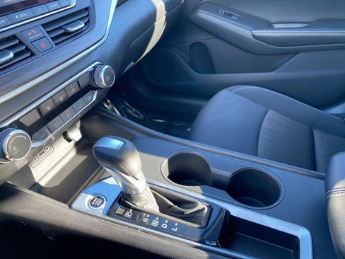 Used 2025 Nissan Altima 2.5 SV image 17