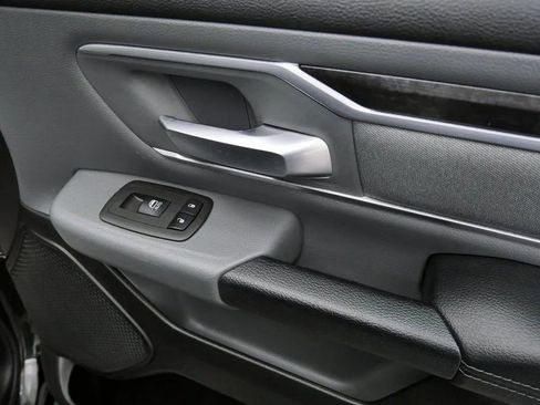 Used 2021 RAM 1500 Big Horn AWD/4WD image 18