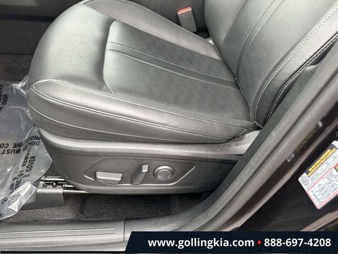 Certified 2025 Kia Sorento S AWD/4WD image 18