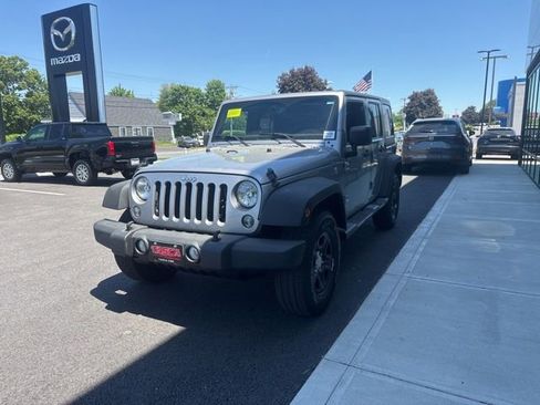 Used 2016 Jeep Wrangler Unlimited Sport w/ Quick Order Package 24S AWD/4WD image 6