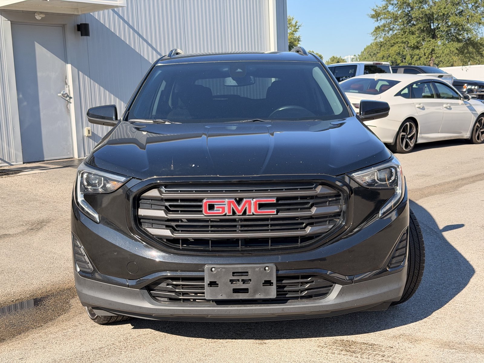 Used 2021 GMC Terrain SLE w/ Driver Convenience Package FWD image 6