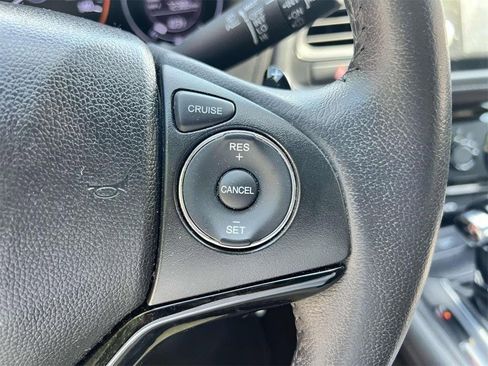 Used 2019 Honda HR-V Sport image 23