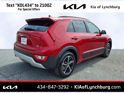 Used 2025 Kia Niro EX FWD image 4