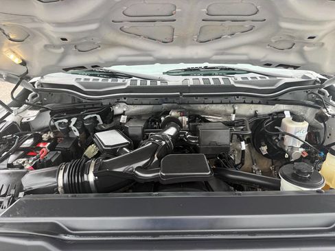 Used 2020 Ford F250 XL w/ Power Equipment Group AWD/4WD image 9