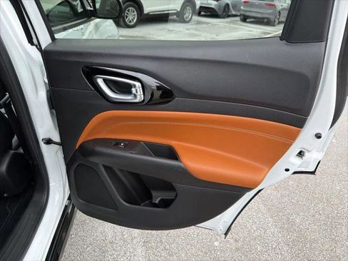 Certified 2025 Jeep Compass Limited w/ Elite Group image 9