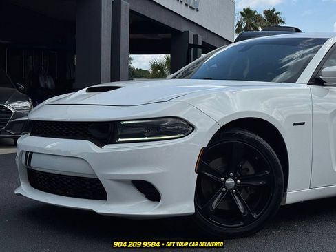 Used 2016 Dodge Charger R/T RWD image 2