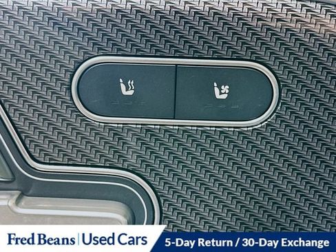 Used 2021 Mercedes-Benz GLB 250 GLB 250 image 20