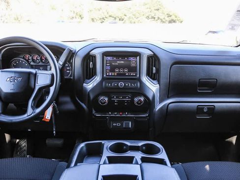 Used 2021 Chevrolet Silverado 1500 Custom Trail Boss AWD/4WD image 10