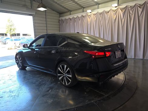 Used 2019 Nissan Altima 2.5 SR w/ SR Premium Package FWD image 7