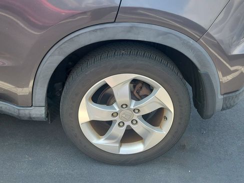 Used 2016 Honda HR-V LX image 10