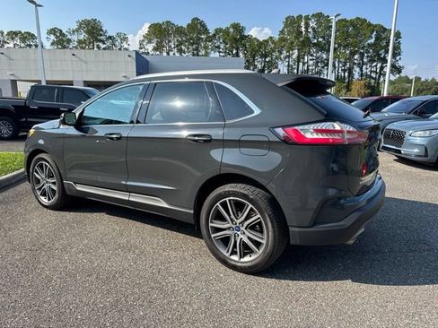 Used 2021 Ford Edge Titanium FWD image 10