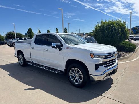 Used 2024 Chevrolet Silverado 1500 LTZ AWD/4WD image 3