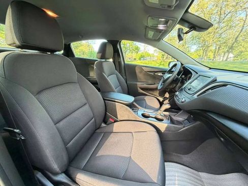 Used 2018 Chevrolet Malibu LS FWD image 16