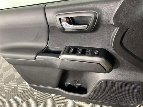 Used 2023 Toyota Tacoma TRD Sport image 22