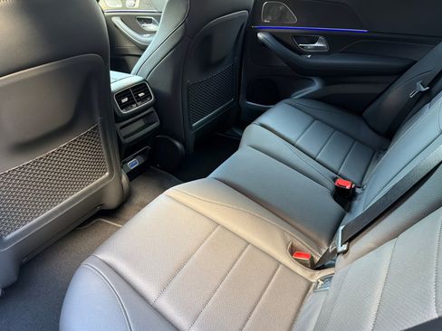 New 2026 Mercedes-Benz GLE 450 4MATIC image 11
