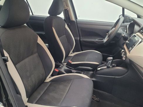 Used 2021 Nissan Versa SV FWD image 21