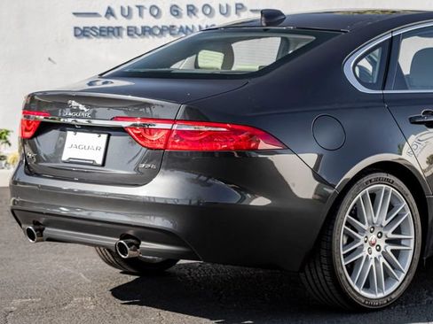 Used 2017 Jaguar XF Prestige image 7