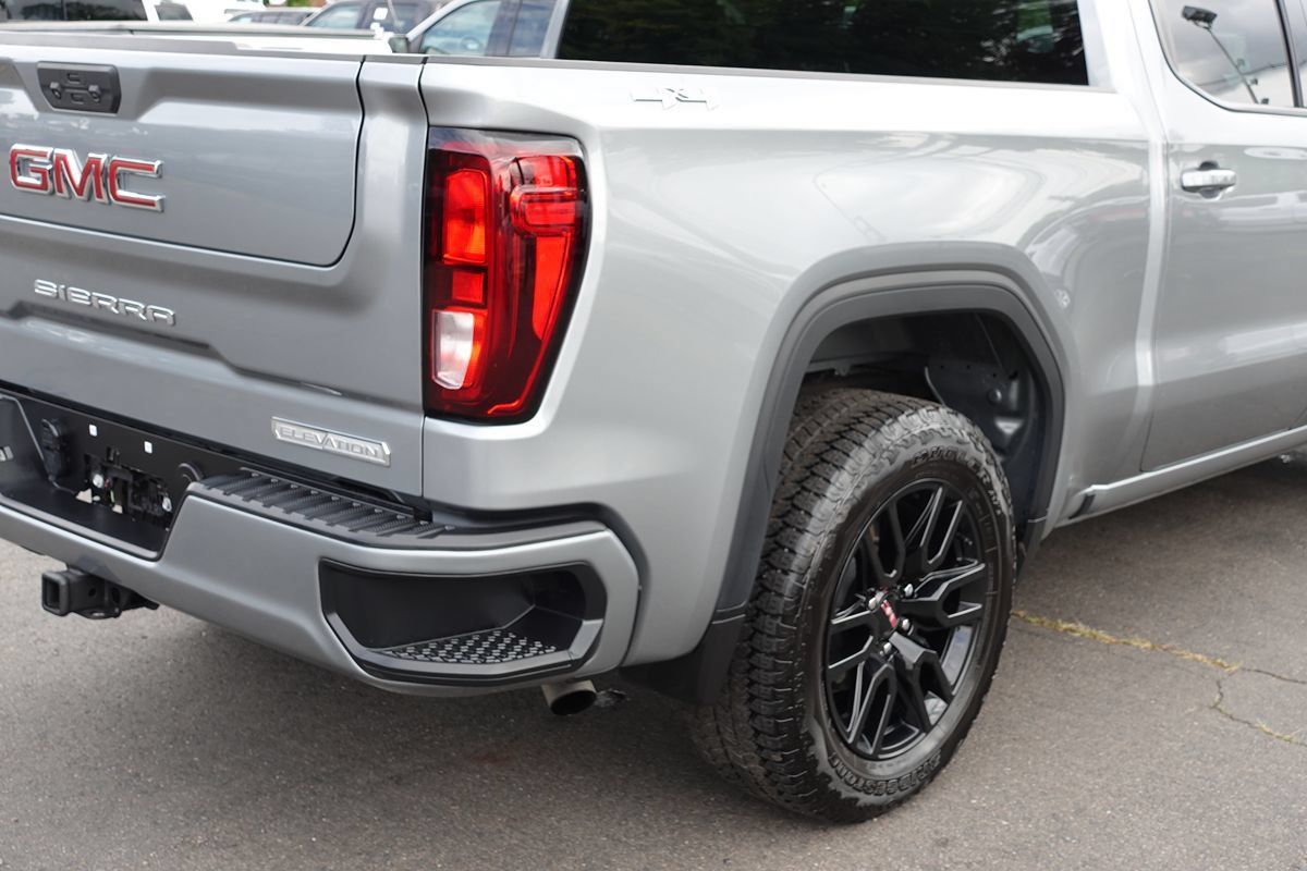 Used 2025 GMC Sierra 1500 Elevation AWD/4WD image 10
