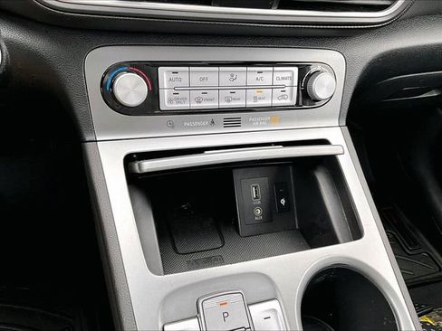 Used 2019 Hyundai Kona Ultimate image 26