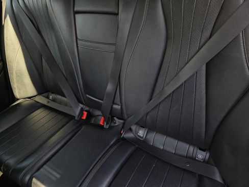 Used 2018 Mercedes-Benz E 300 image 13