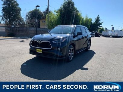 Used 2023 Toyota Highlander XLE