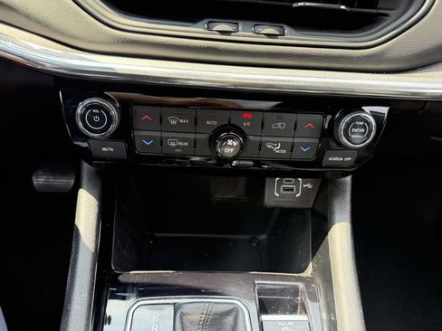 Certified 2023 Jeep Compass High Altitude AWD/4WD image 28