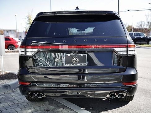 Used 2025 Lincoln Aviator Black Label w/ Jet Appearance Package image 10