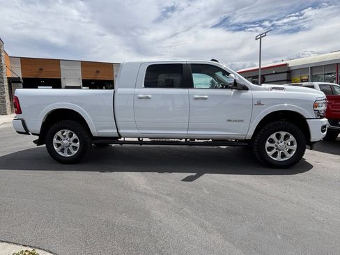 Used 2021 RAM 2500 Laramie w/ Body Color Bumper Group AWD/4WD image 5