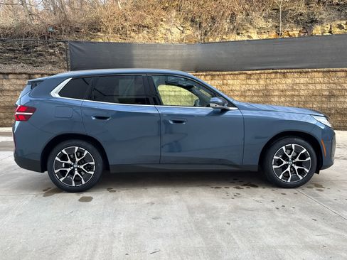 Certified 2025 BMW X3 xDrive30i w/ Premium Package image 7