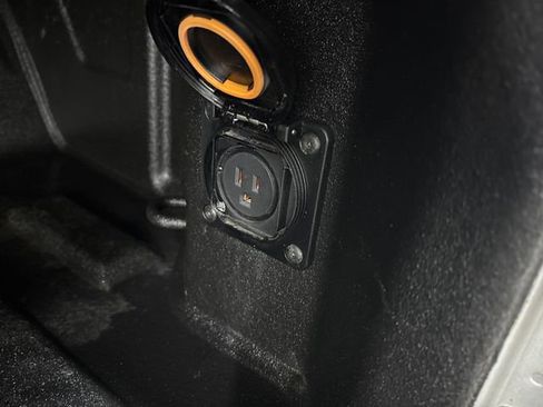 Used 2022 Chevrolet Silverado 1500 LT w/ Protection Package image 41