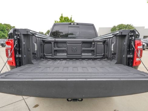 Used 2024 RAM 2500 Limited w/ Safety Group image 7