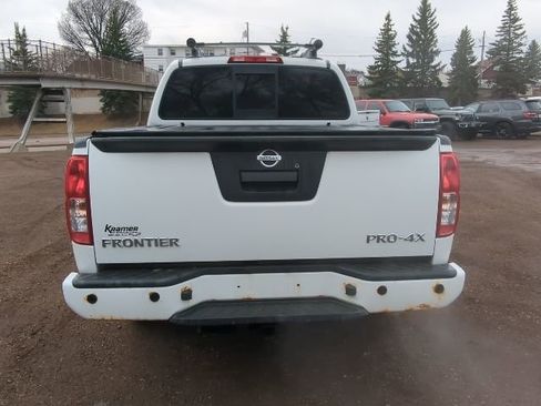 Used 2016 Nissan Frontier PRO-4X w/ Pro-4x Luxury Package image 11