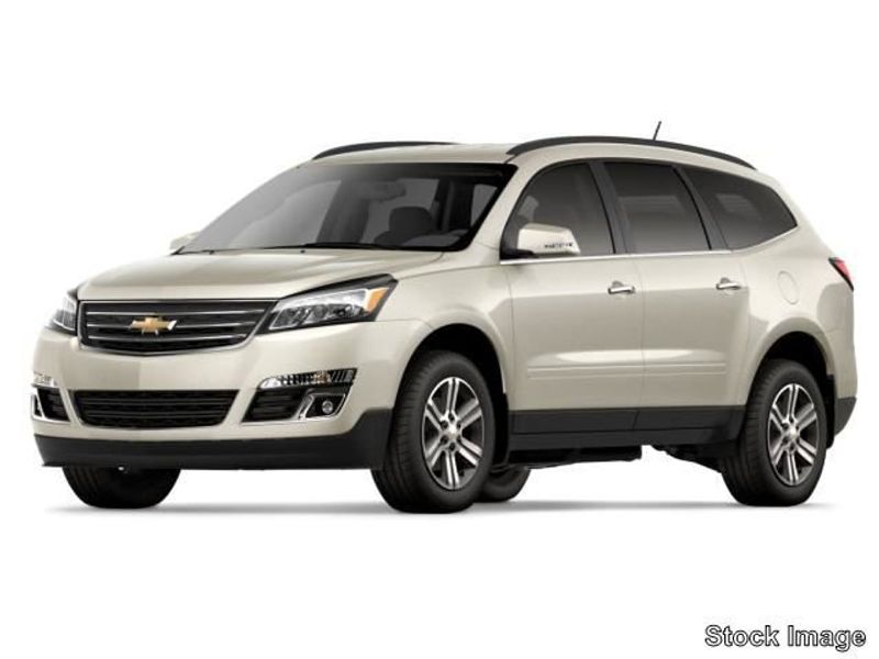 Used 2015 Chevrolet Traverse LT w/ Style and Technology Package image 1